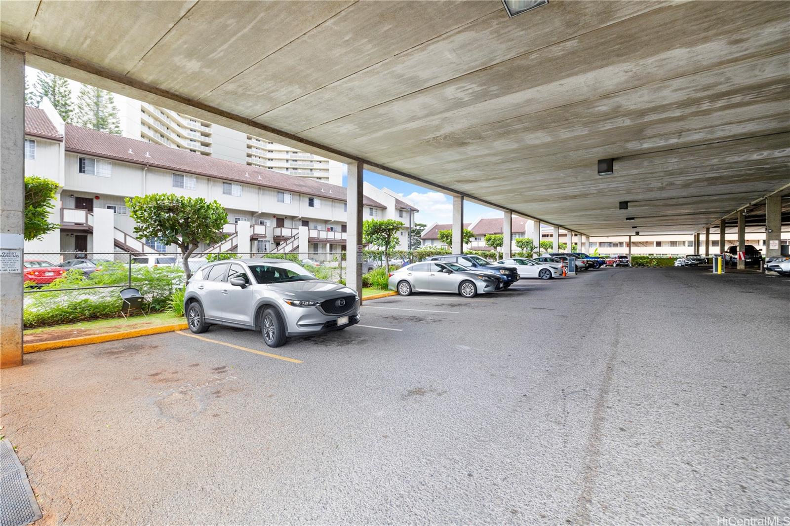 Pearlridge Square condo # 3403, Aiea, Hawaii - photo 20 of 25