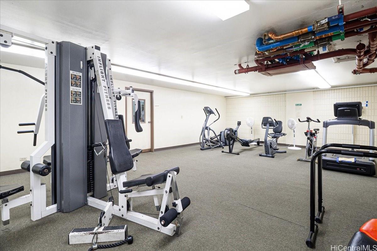 Pearlridge Square condo # 3405, Aiea, Hawaii - photo 16 of 22