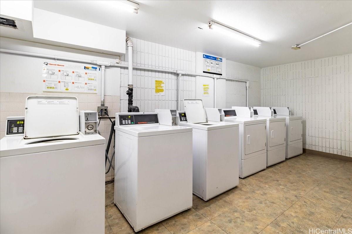 Pearlridge Square condo # 3405, Aiea, Hawaii - photo 18 of 22