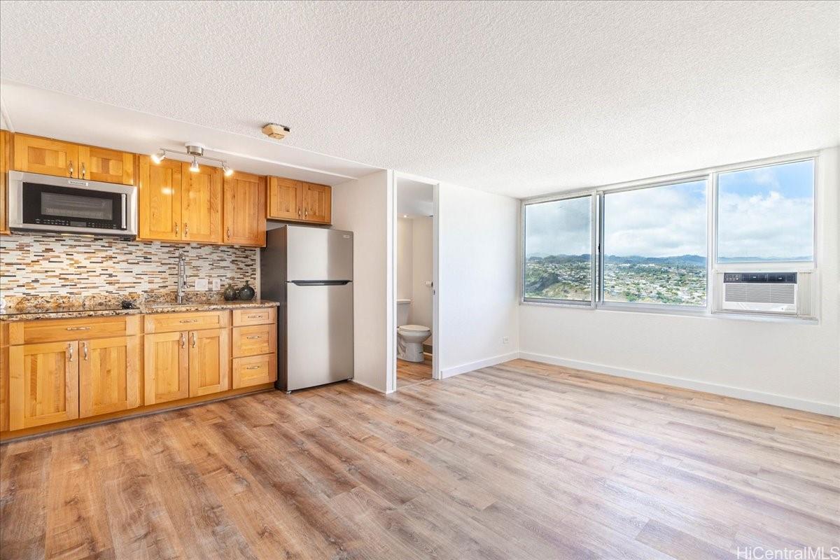 Pearlridge Square condo # 3405, Aiea, Hawaii - photo 4 of 22