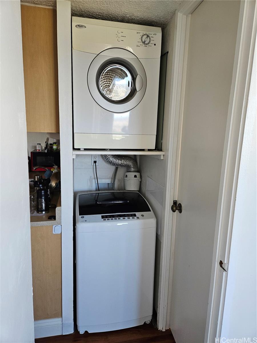 Pearlridge Square condo # 3804, Aiea, Hawaii - photo 10 of 13