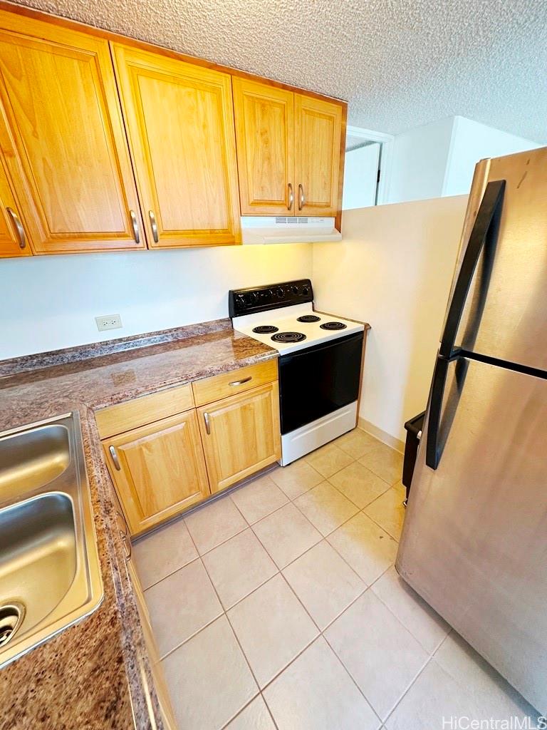 Pearlridge Square condo # 3903, Aiea, Hawaii - photo 7 of 22