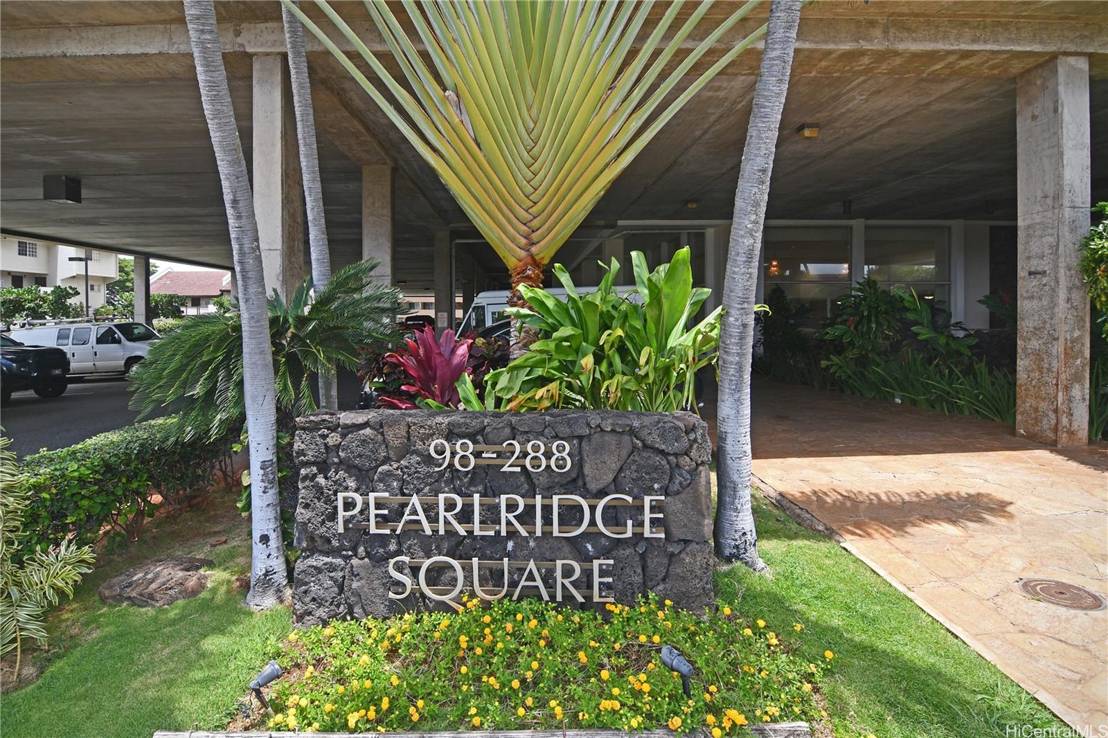Pearlridge Square 4001, 98288 Kaonohi Street, Aiea Pearlridge