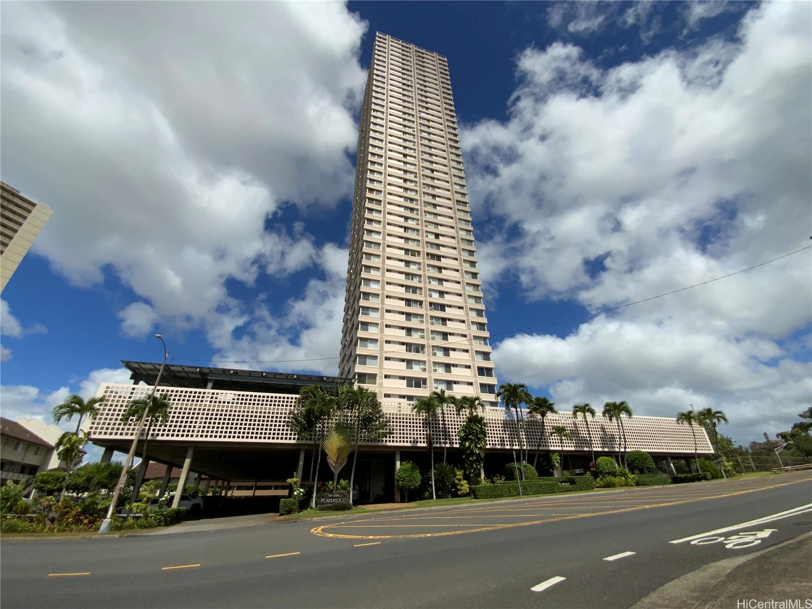 Pearlridge Square condo # 504, Aiea, Hawaii - photo 2 of 16