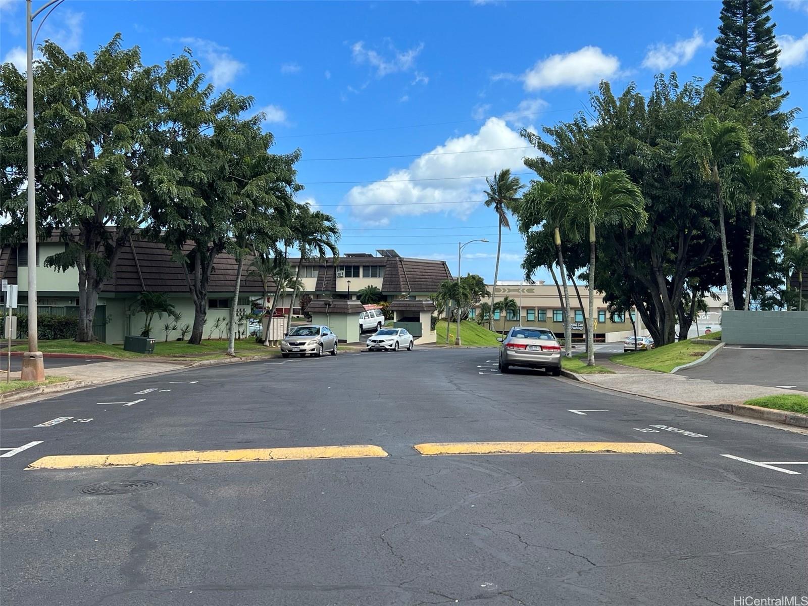 Pacific Village Annex condo # X5, Aiea, Hawaii - photo 16 of 17