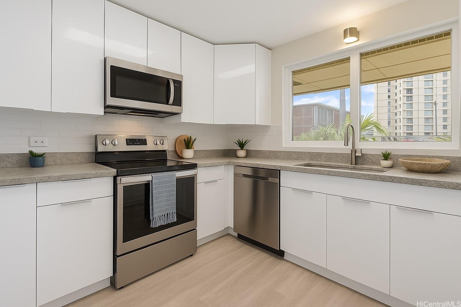 98-297 Ualo Street townhouse # W1, Aiea, Hawaii - photo 2 of 15