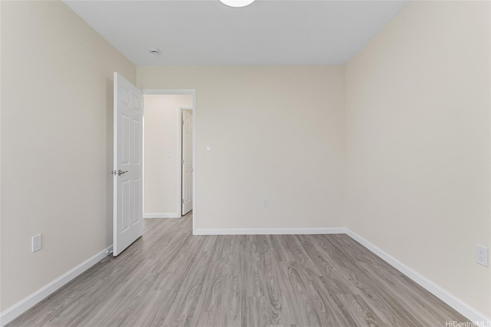 98-297 Ualo Street townhouse # W1, Aiea, Hawaii - photo 13 of 15