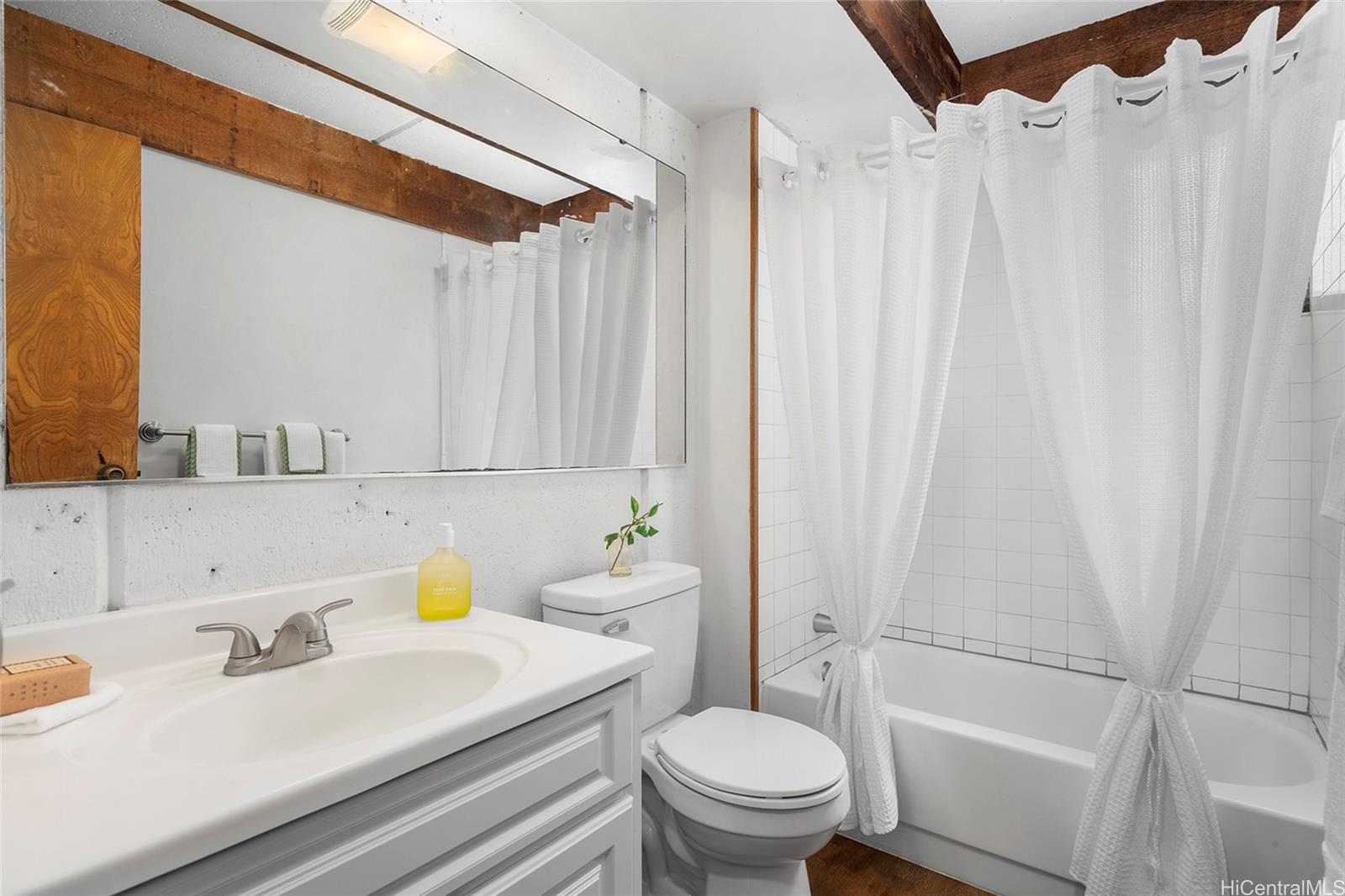 Waimalu Park condo # 225, Aiea, Hawaii - photo 11 of 20