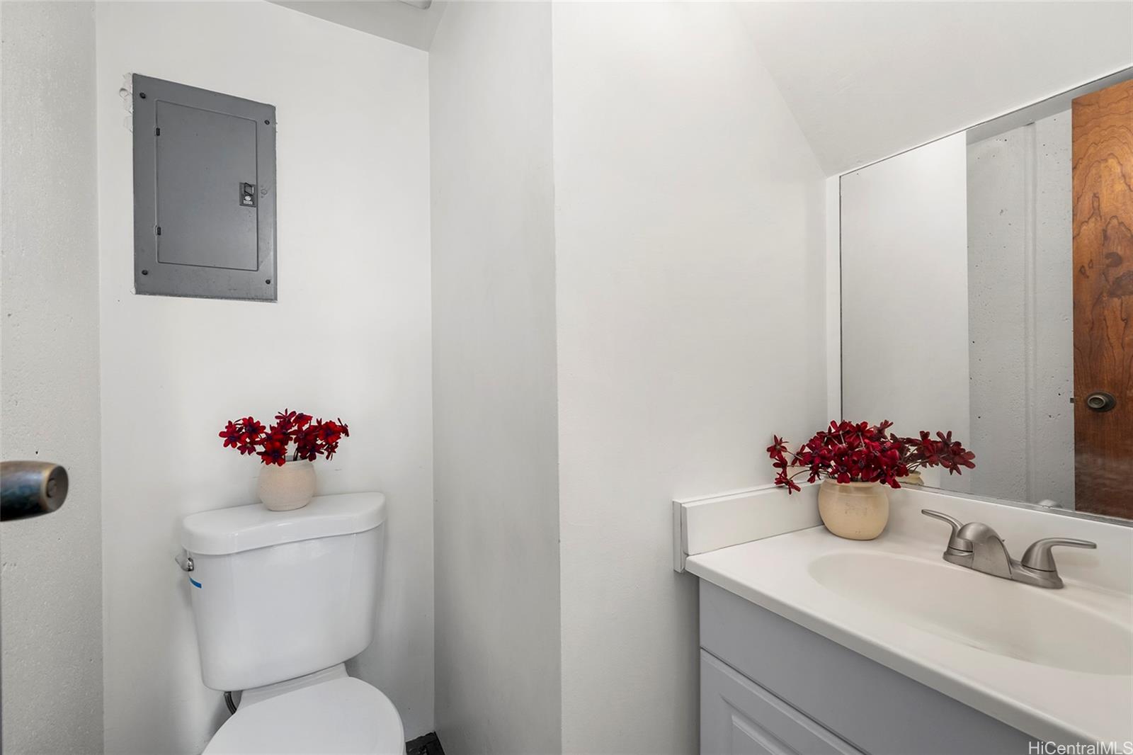 Waimalu Park condo # 225, Aiea, Hawaii - photo 5 of 20