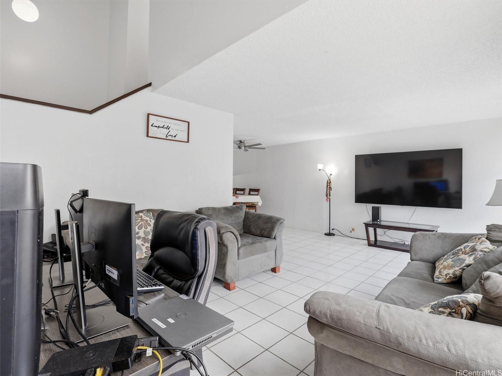 Bougainville condo # 245, Aiea, Hawaii - photo 2 of 19