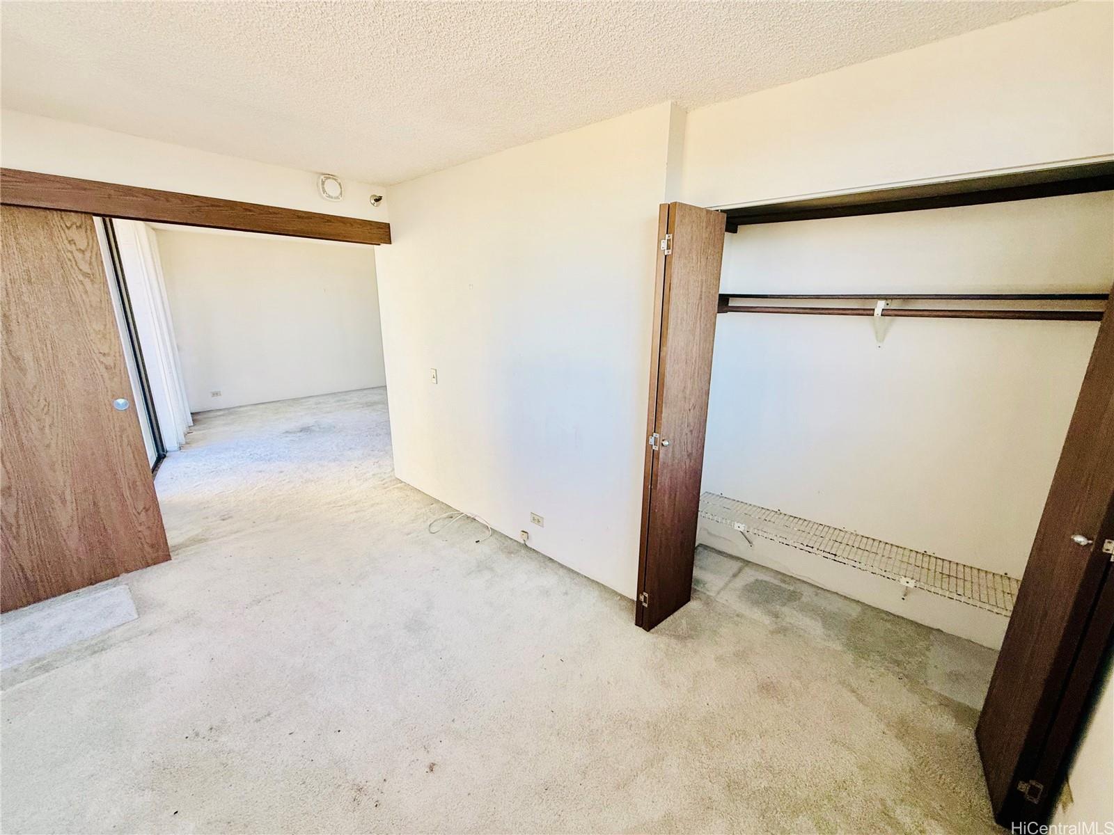 Park At Pearlridge condo # C1206, Aiea, Hawaii - photo 4 of 11