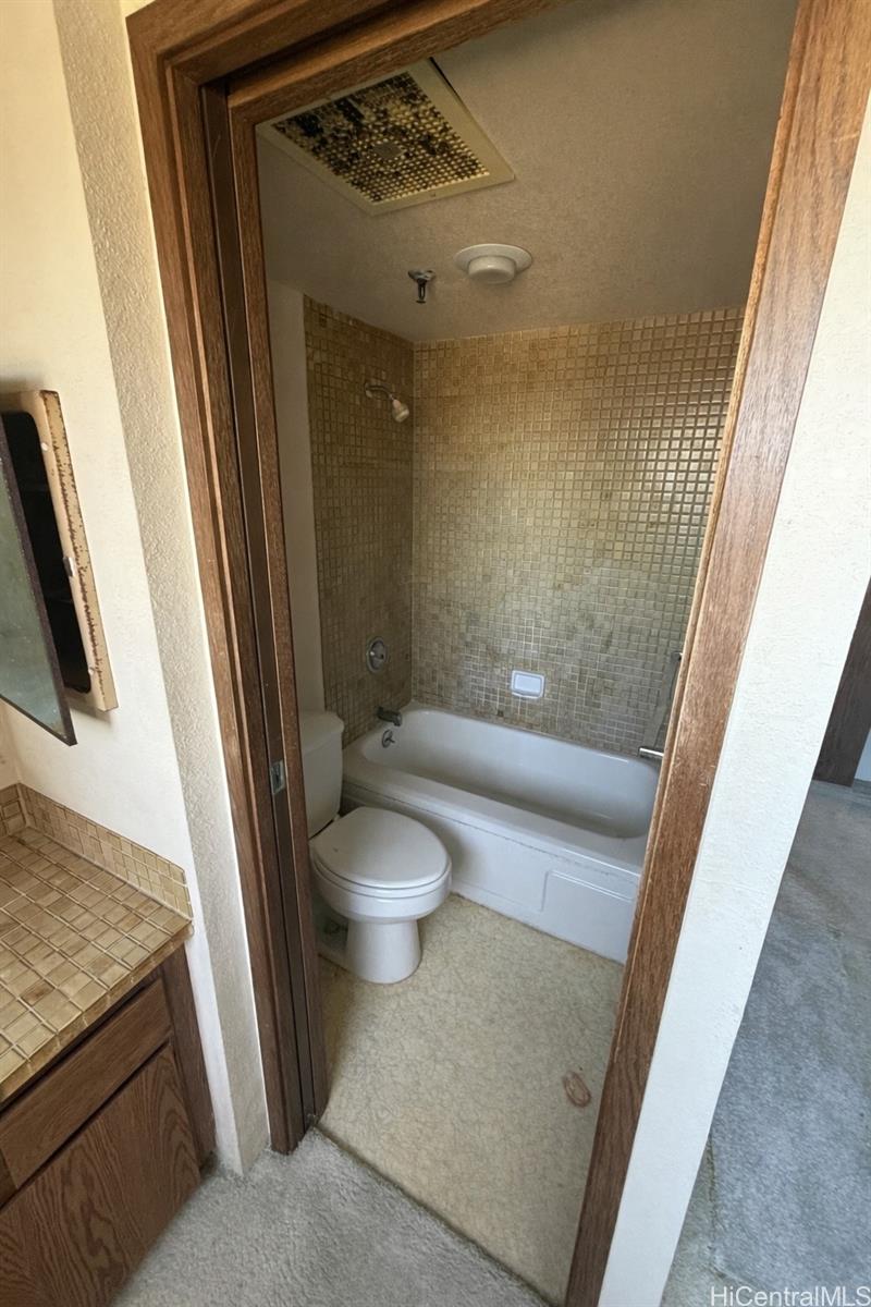 Park At Pearlridge condo # C1206, Aiea, Hawaii - photo 10 of 11