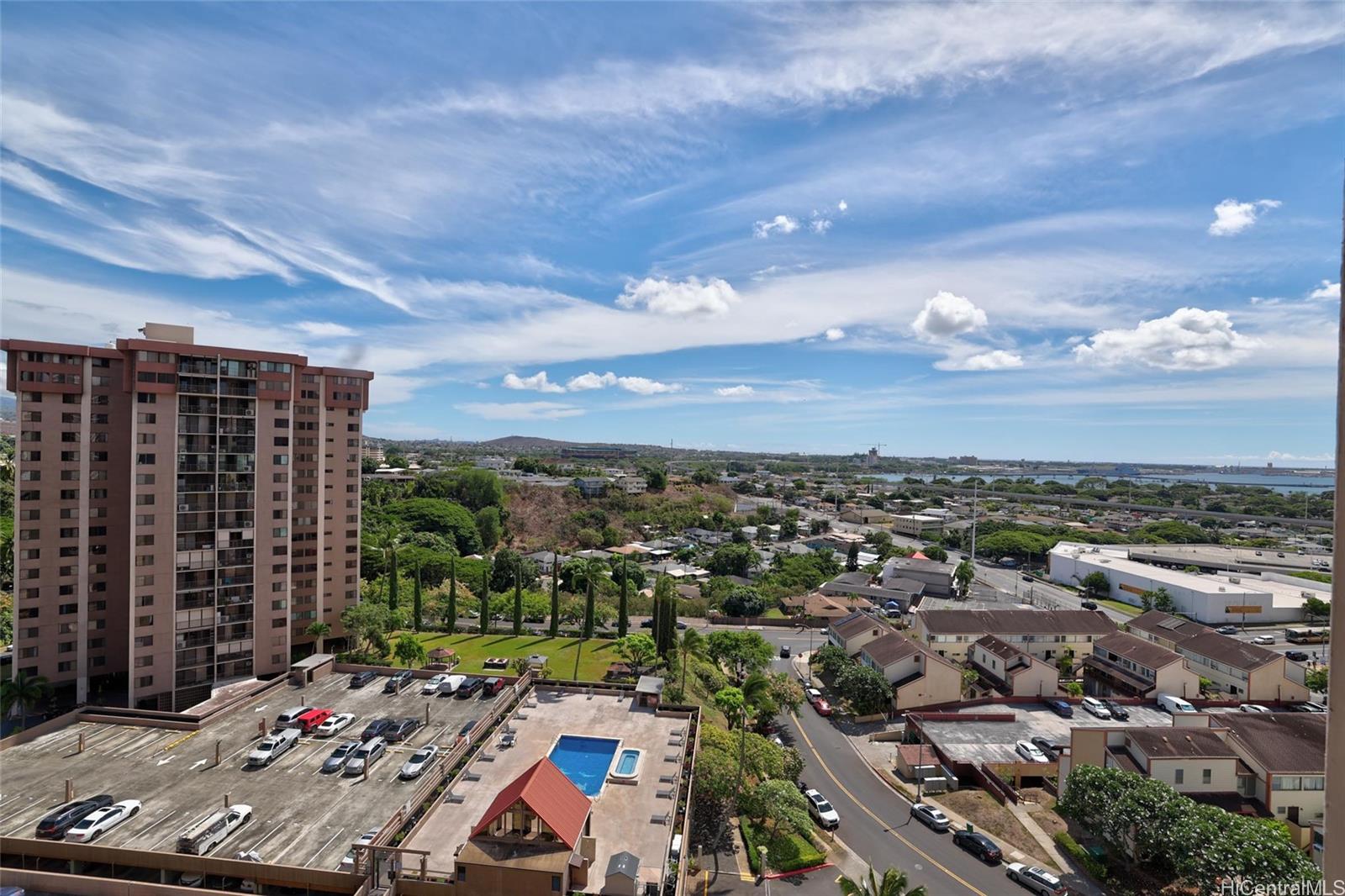 Park at Pearlridge condo # C/1301, Aiea, Hawaii - photo 14 of 22