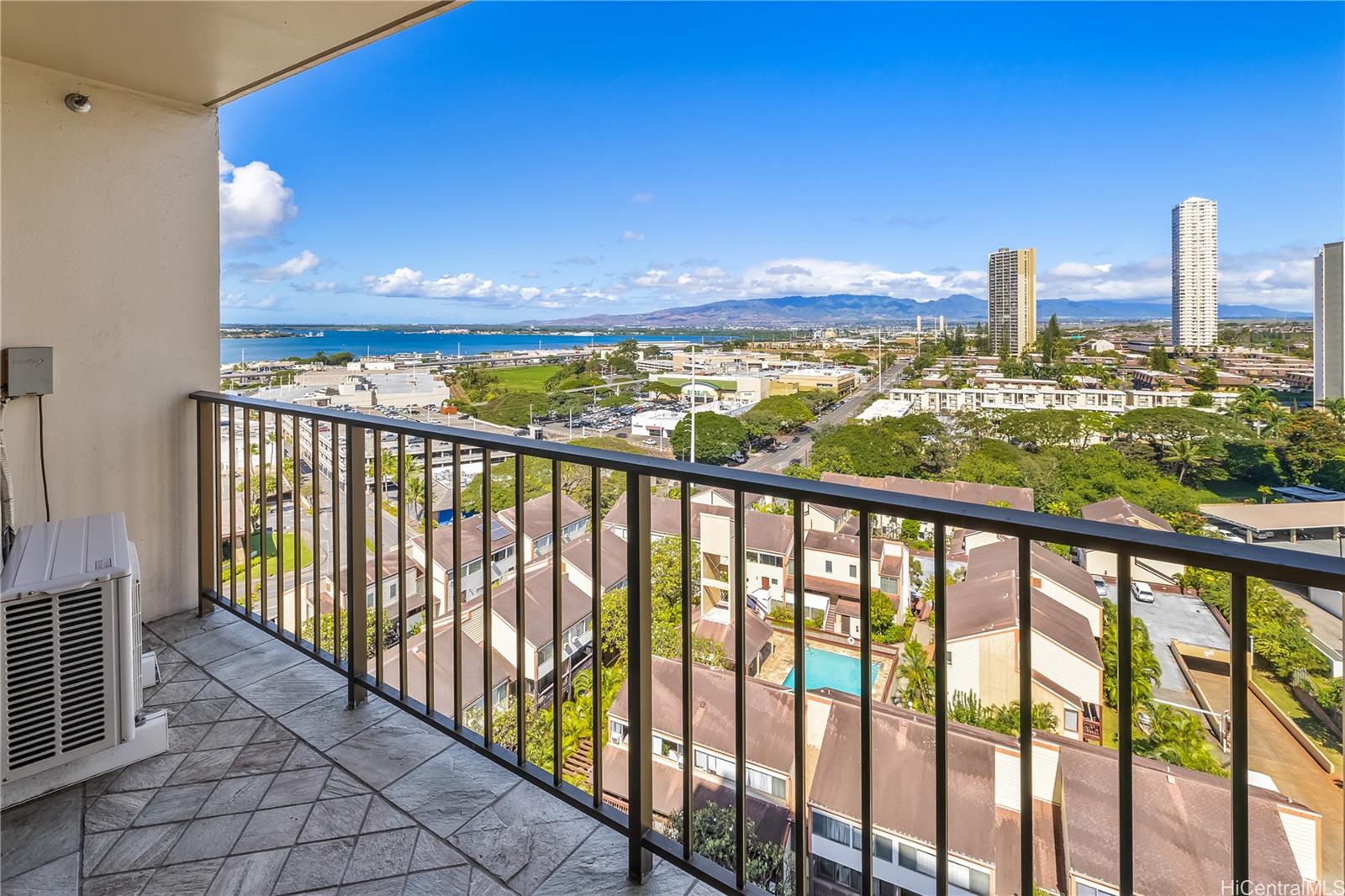 Park at Pearlridge condo # #C1506, Aiea, Hawaii - photo 14 of 20