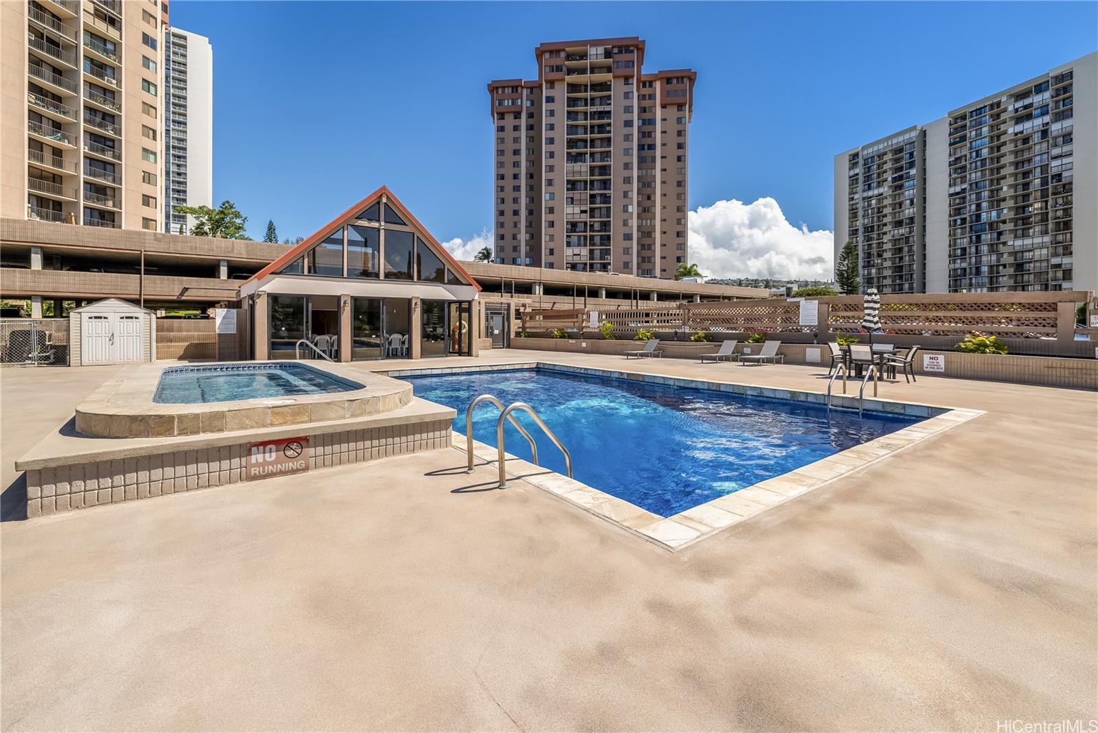 Park at Pearlridge condo # #C1506, Aiea, Hawaii - photo 19 of 20