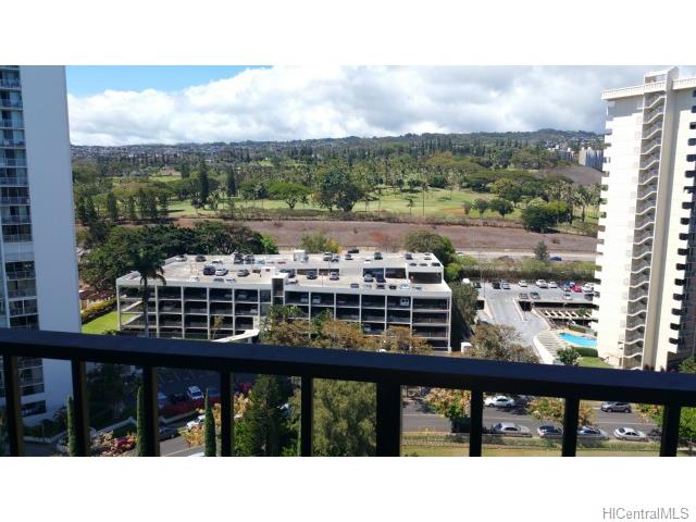 Park At Pearlridge condo # C1603, Aiea, Hawaii - photo 2 of 8