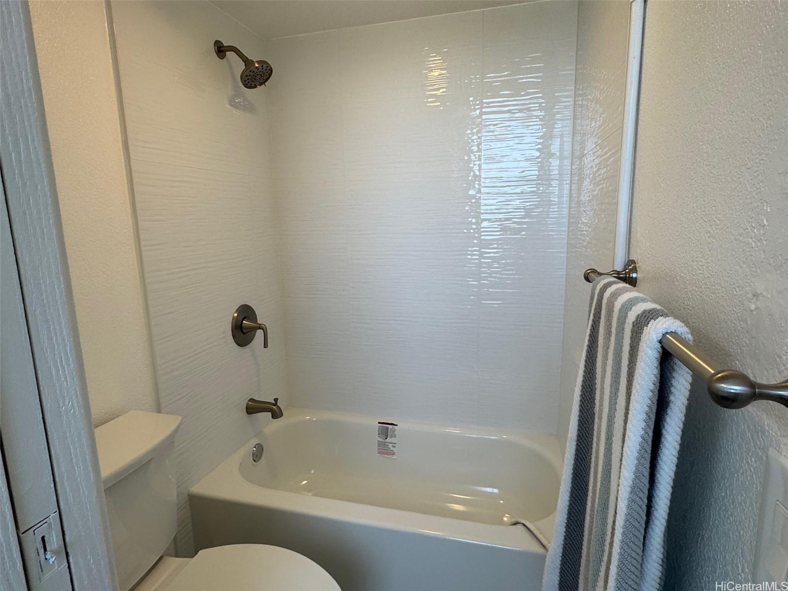 Park At Pearlridge condo # C1706, Aiea, Hawaii - photo 14 of 19