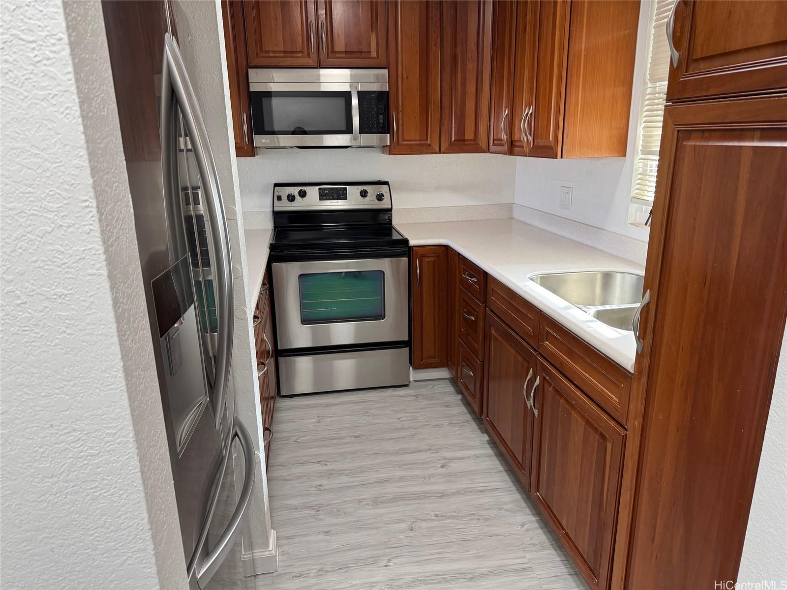 Park At Pearlridge condo # C1706, Aiea, Hawaii - photo 15 of 19