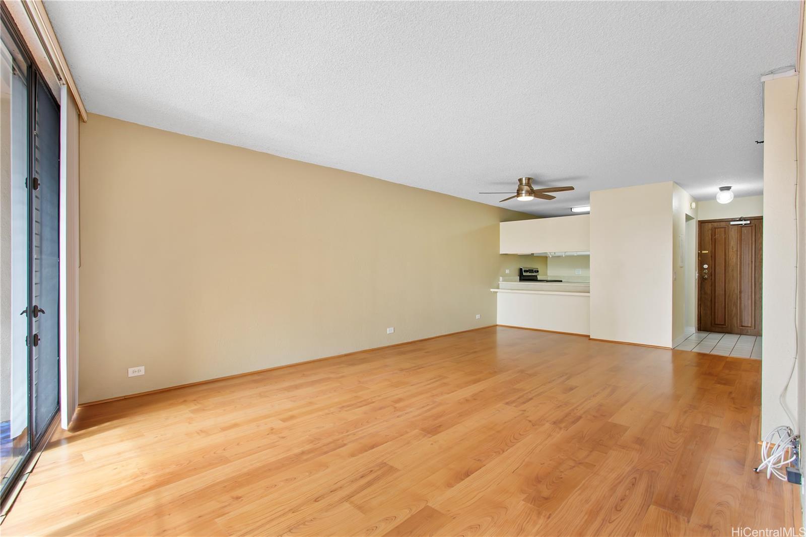 Park At Pearlridge condo # C402, Aiea, Hawaii - photo 3 of 23