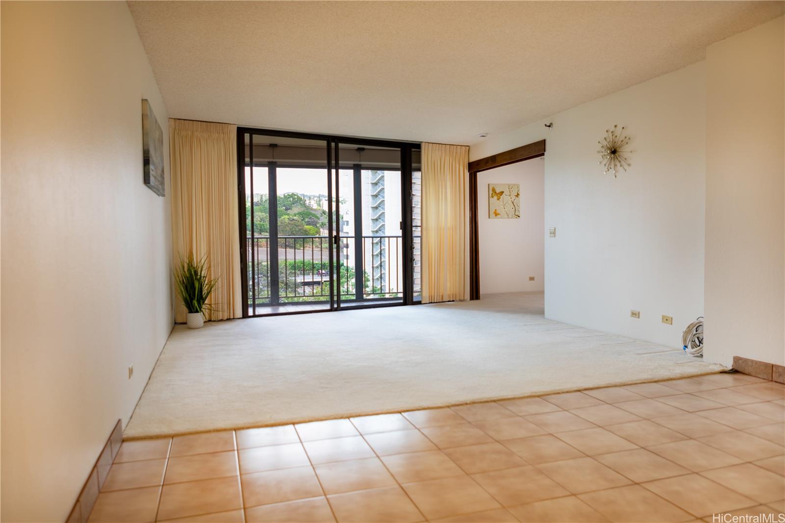 Park At Pearlridge condo # C903, Aiea, Hawaii - photo 2 of 22