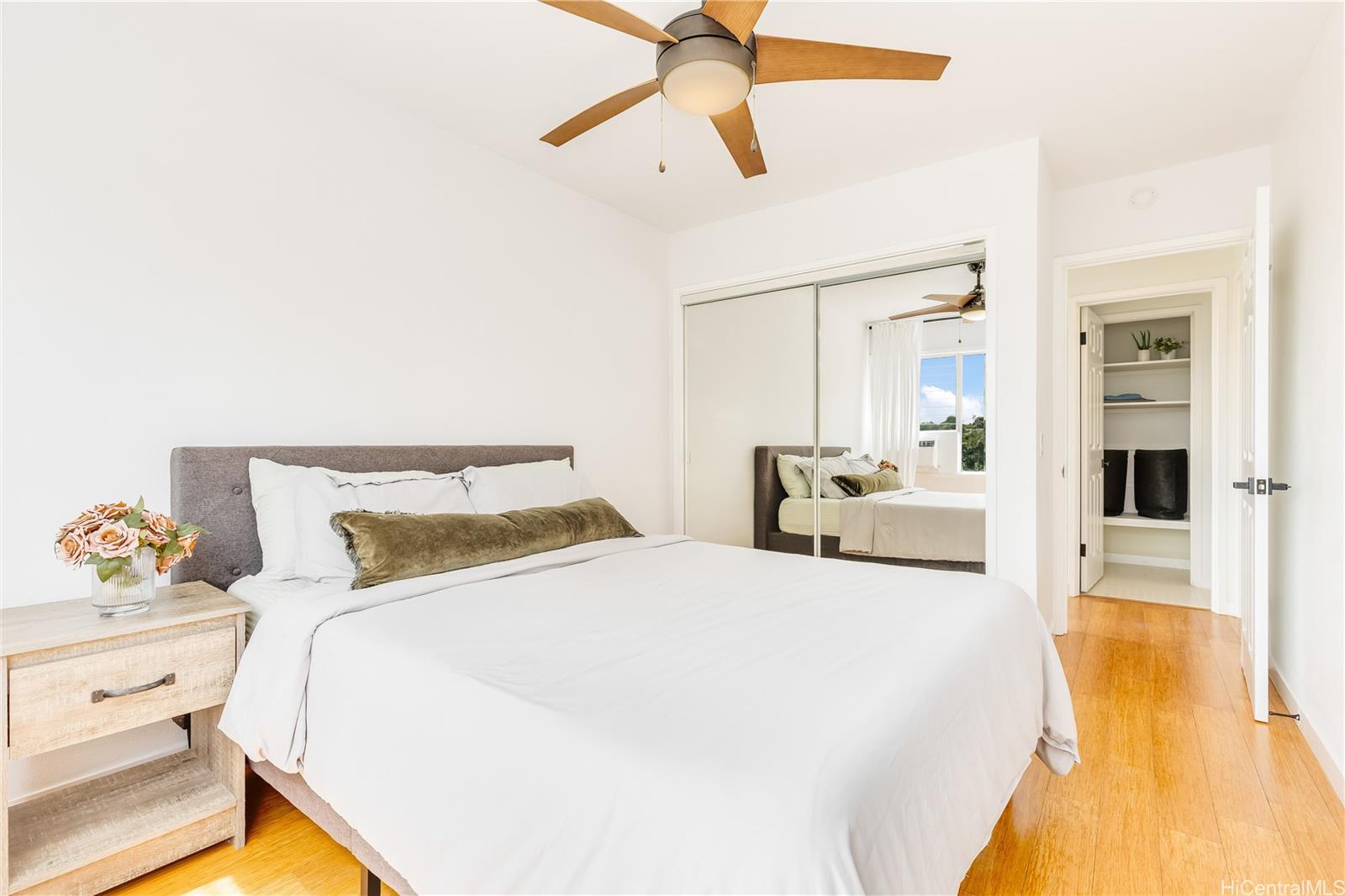 98-380 Koauka Loop townhouse # 342, Aiea, Hawaii - photo 14 of 25