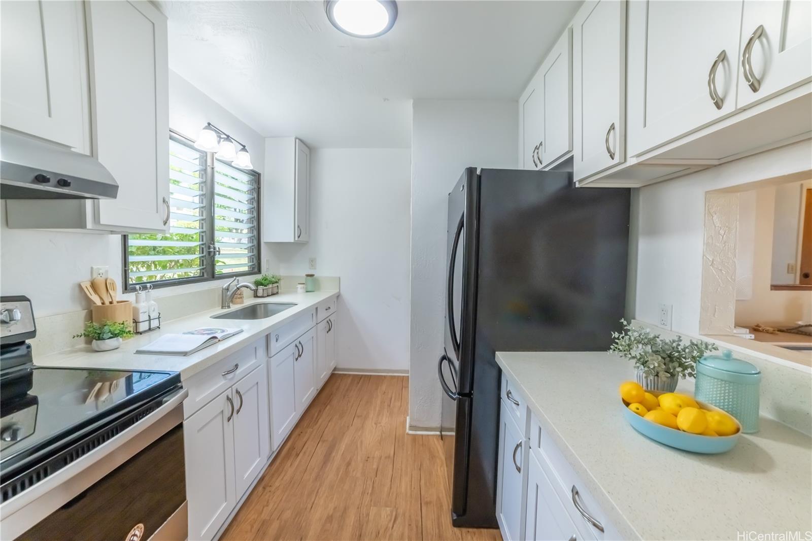 98-388 Kaonohi Street townhouse # 15/430, Aiea, Hawaii - photo 8 of 25