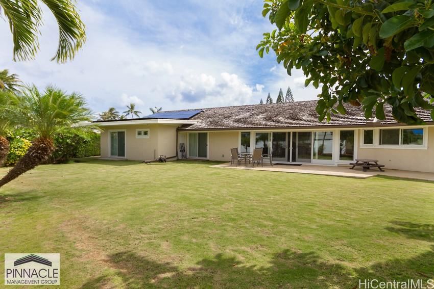 984 Waiholo St Honolulu - Rental - photo 16 of 18