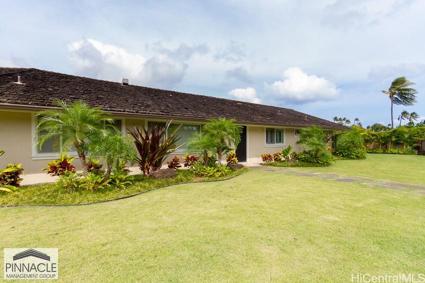 984 Waiholo St Honolulu - Rental - photo 17 of 18