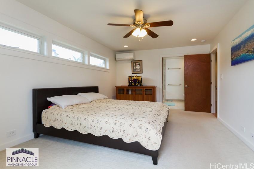 984 Waiholo St Honolulu - Rental - photo 7 of 18