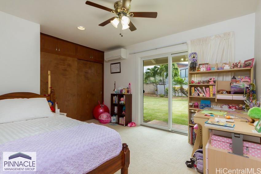 984 Waiholo St Honolulu - Rental - photo 8 of 18