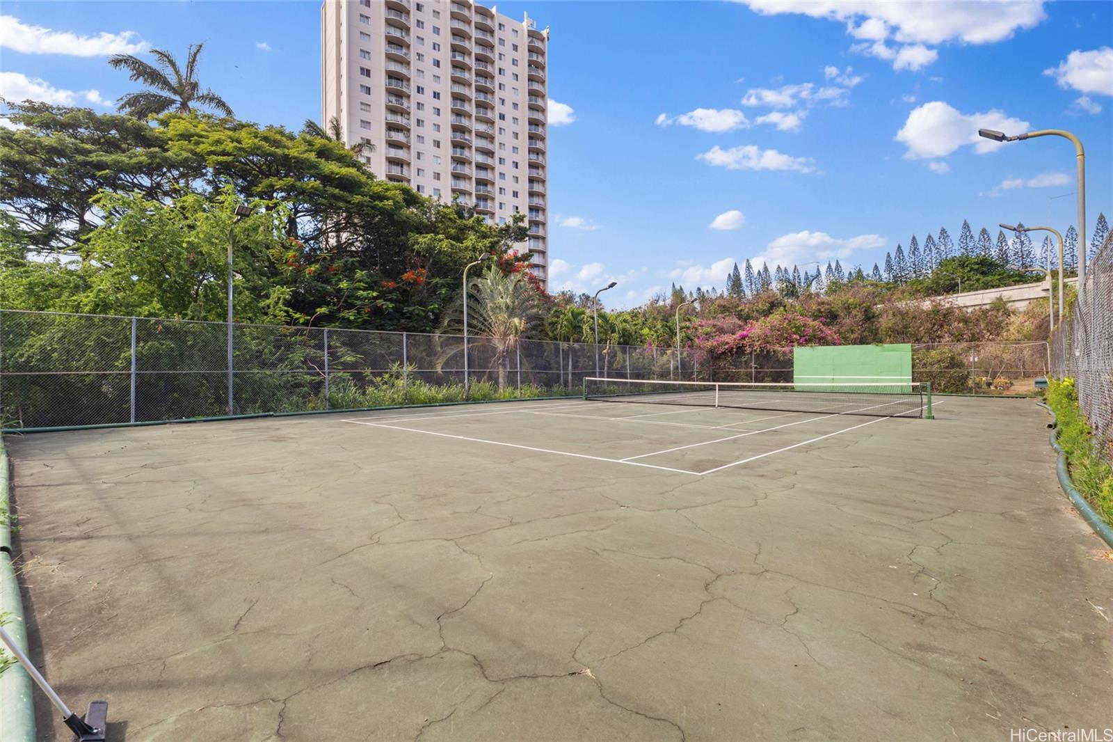 Pearl Regency condo # 202, Aiea, Hawaii - photo 18 of 22