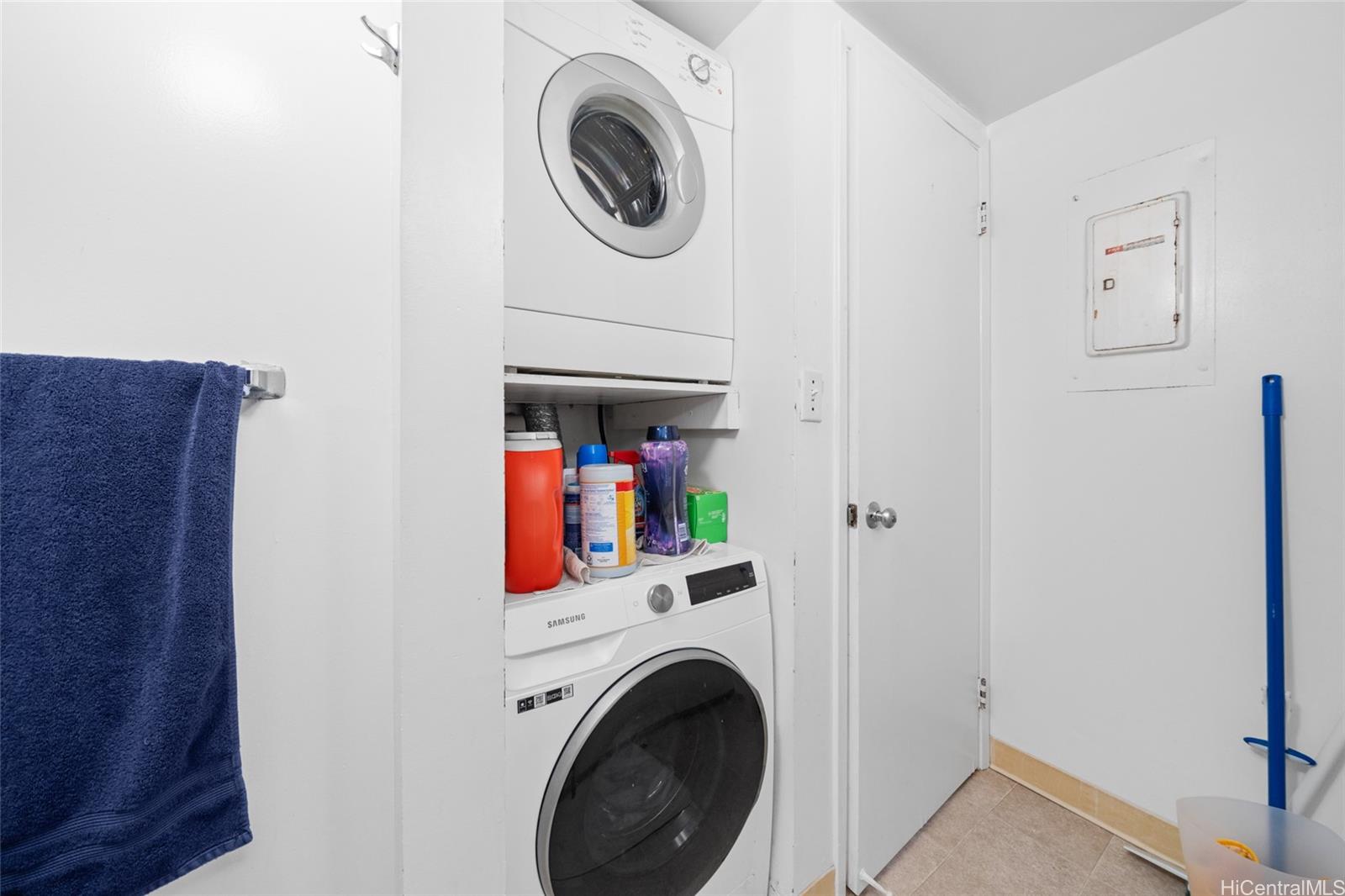 Pearl Regency condo # 216, Aiea, Hawaii - photo 11 of 20