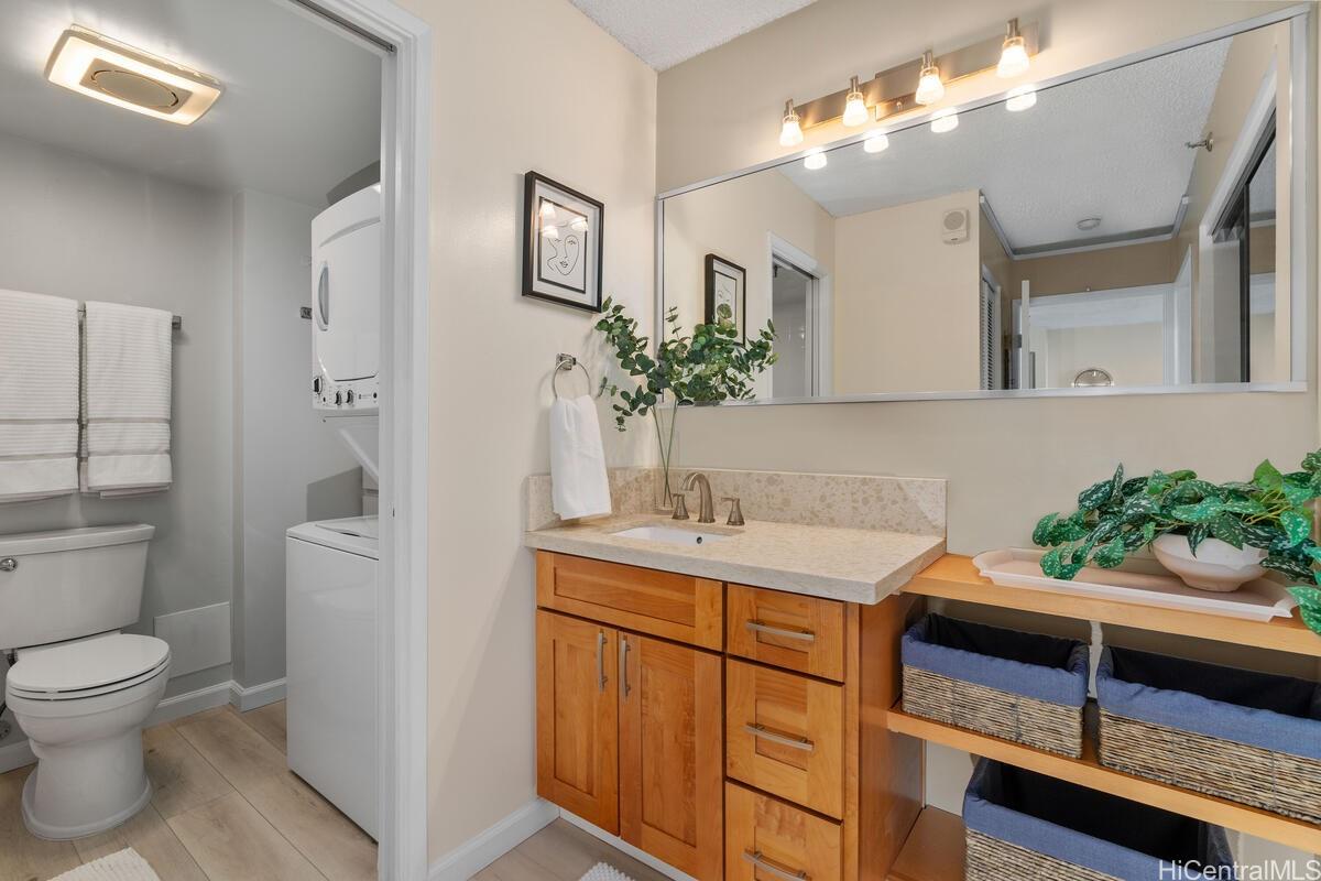 Pearl Regency condo # 2204, Aiea, Hawaii - photo 15 of 22