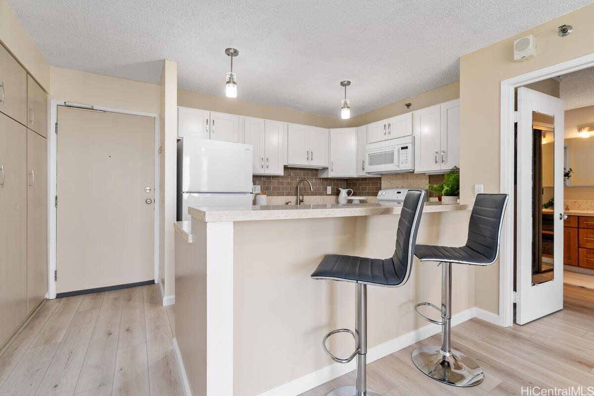 Pearl Regency condo # 2204, Aiea, Hawaii - photo 10 of 22