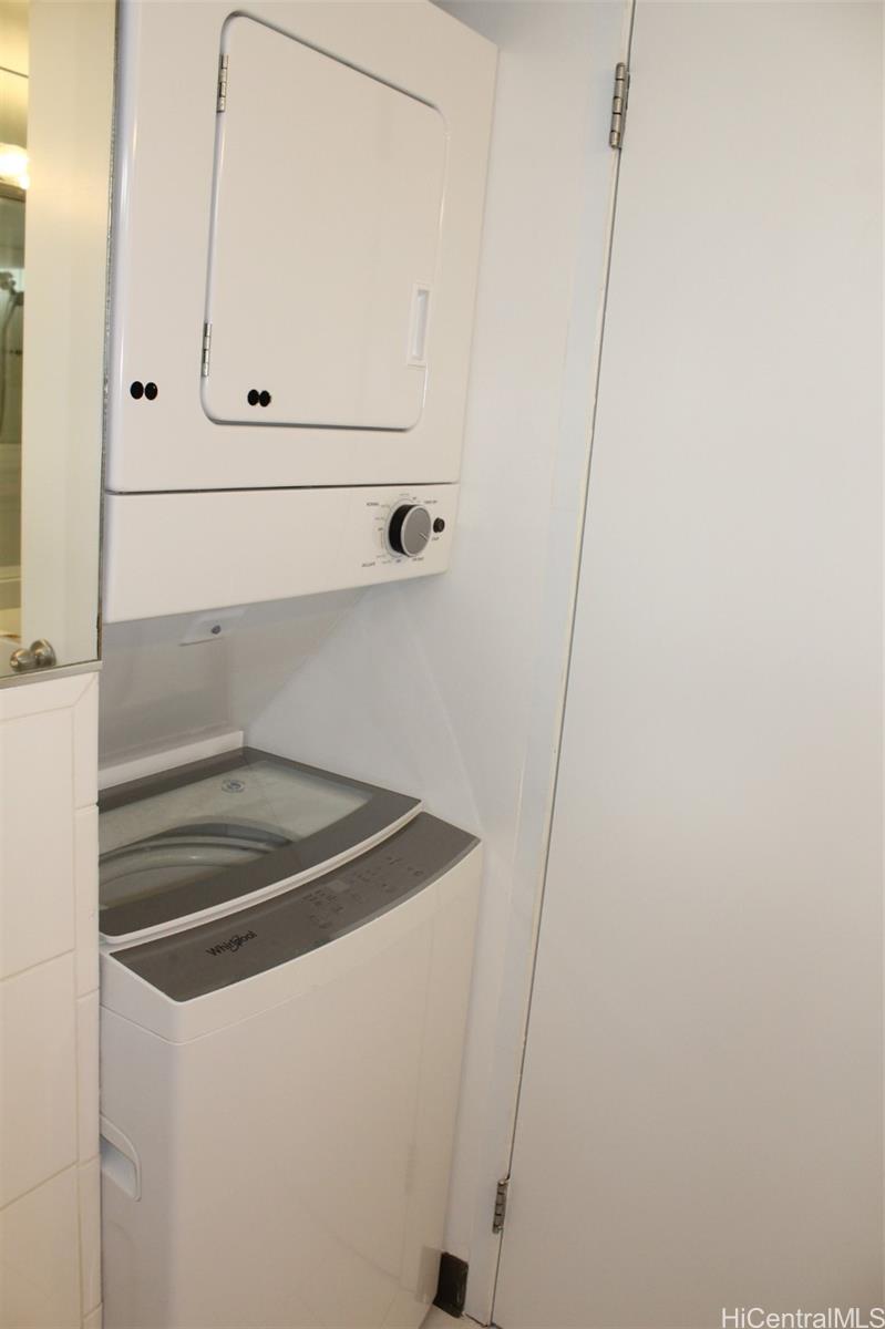 Pearl Regency condo # 2402, Aiea, Hawaii - photo 9 of 12