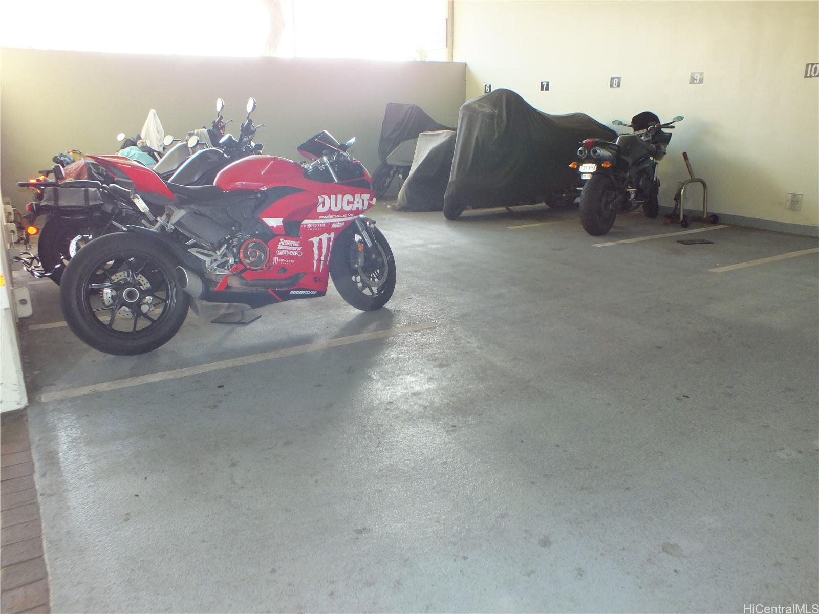 Pearl Regency condo # 2516, Aiea, Hawaii - photo 12 of 13