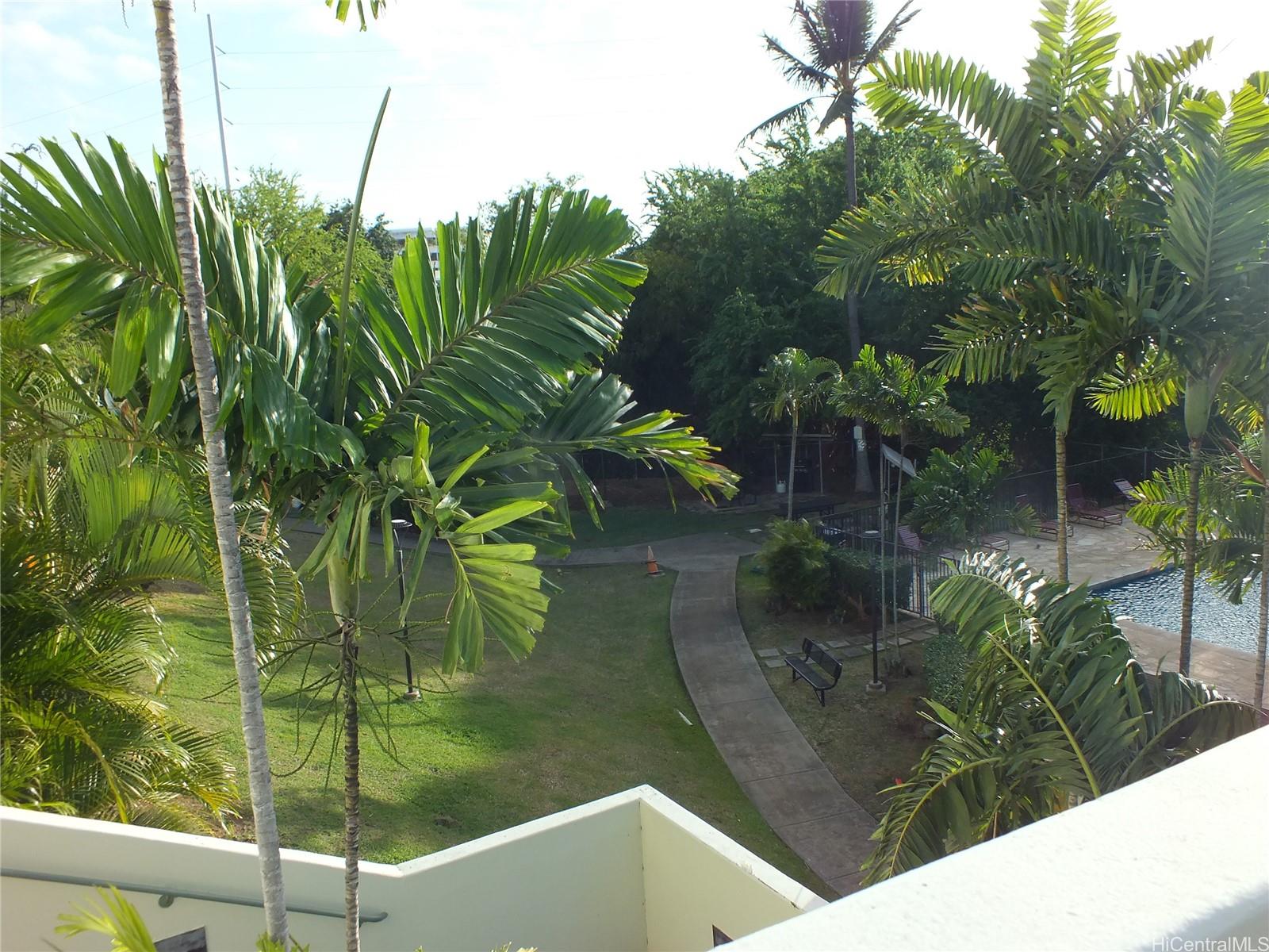 Pearl Regency condo # 2516, Aiea, Hawaii - photo 7 of 13