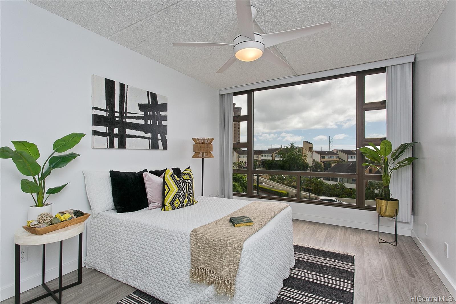 Pearl Regency 304, 98402 Koauka Loop, Aiea Pearlridge