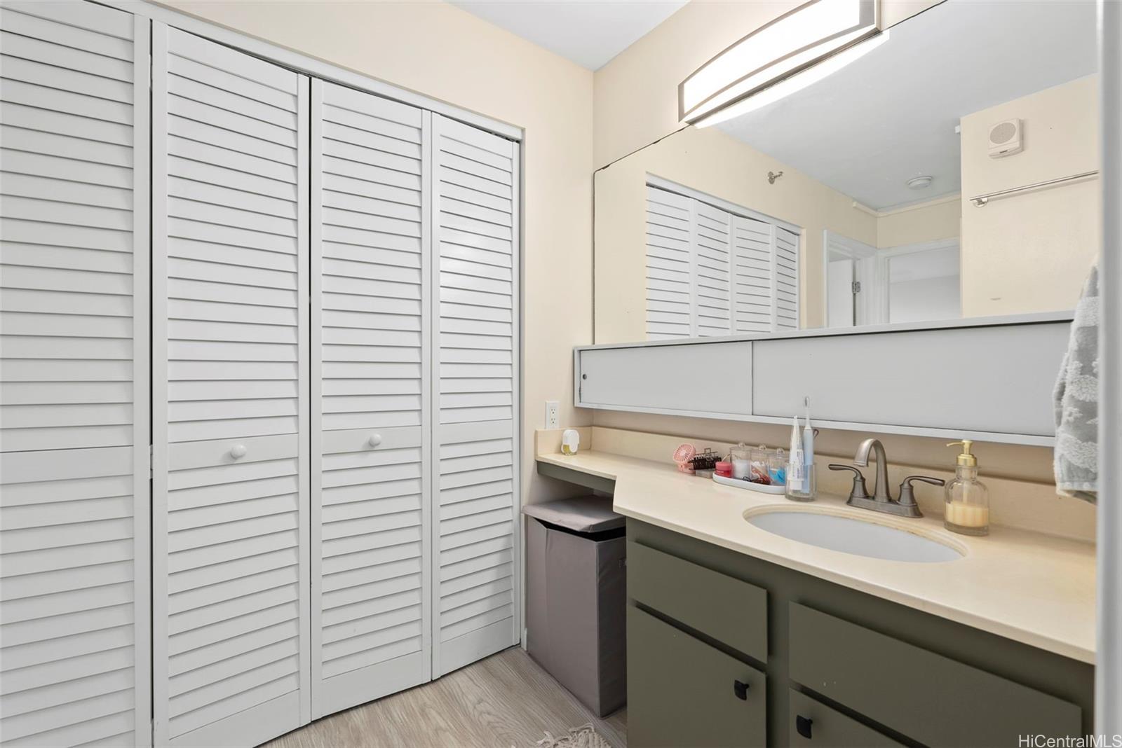 Pearl Regency condo # 314, Aiea, Hawaii - photo 13 of 24