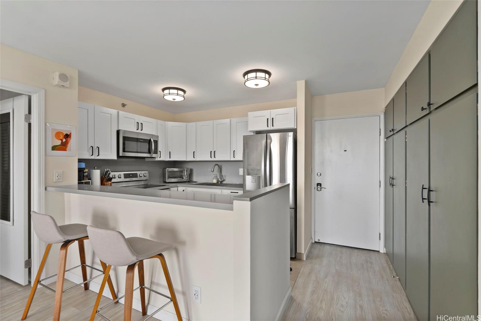 Pearl Regency condo # 314, Aiea, Hawaii - photo 4 of 24