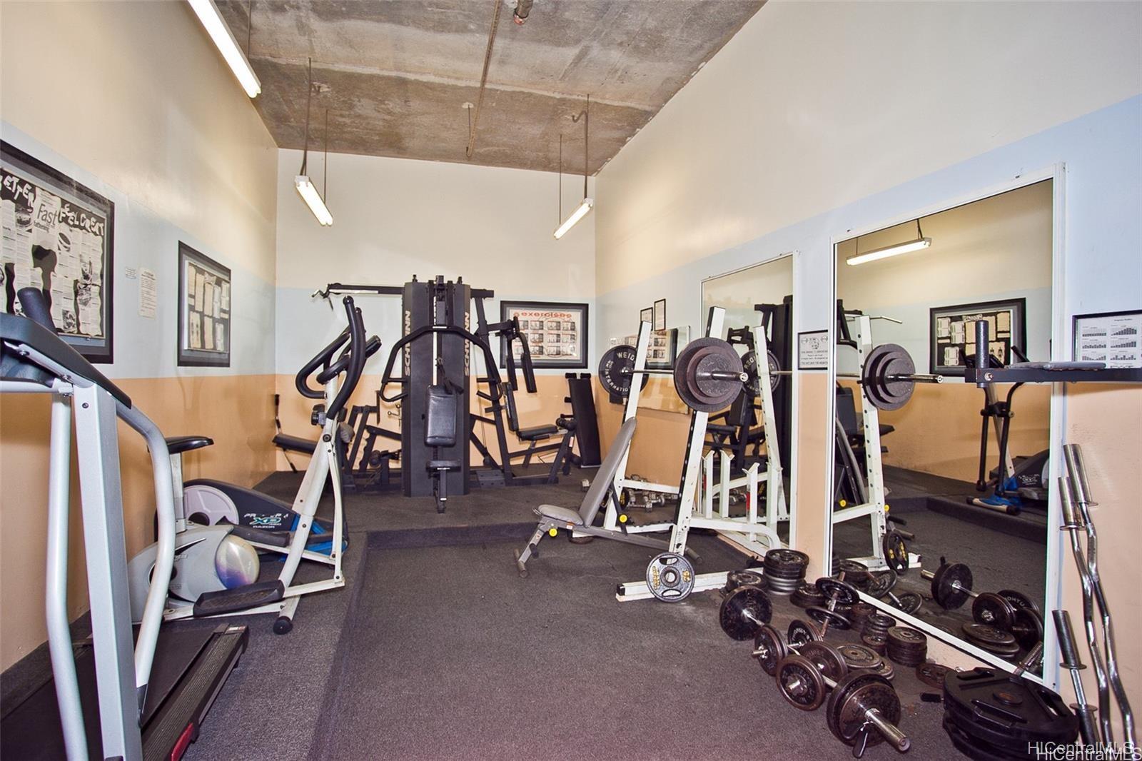 Pearl Regency condo # 605, Aiea, Hawaii - photo 15 of 22