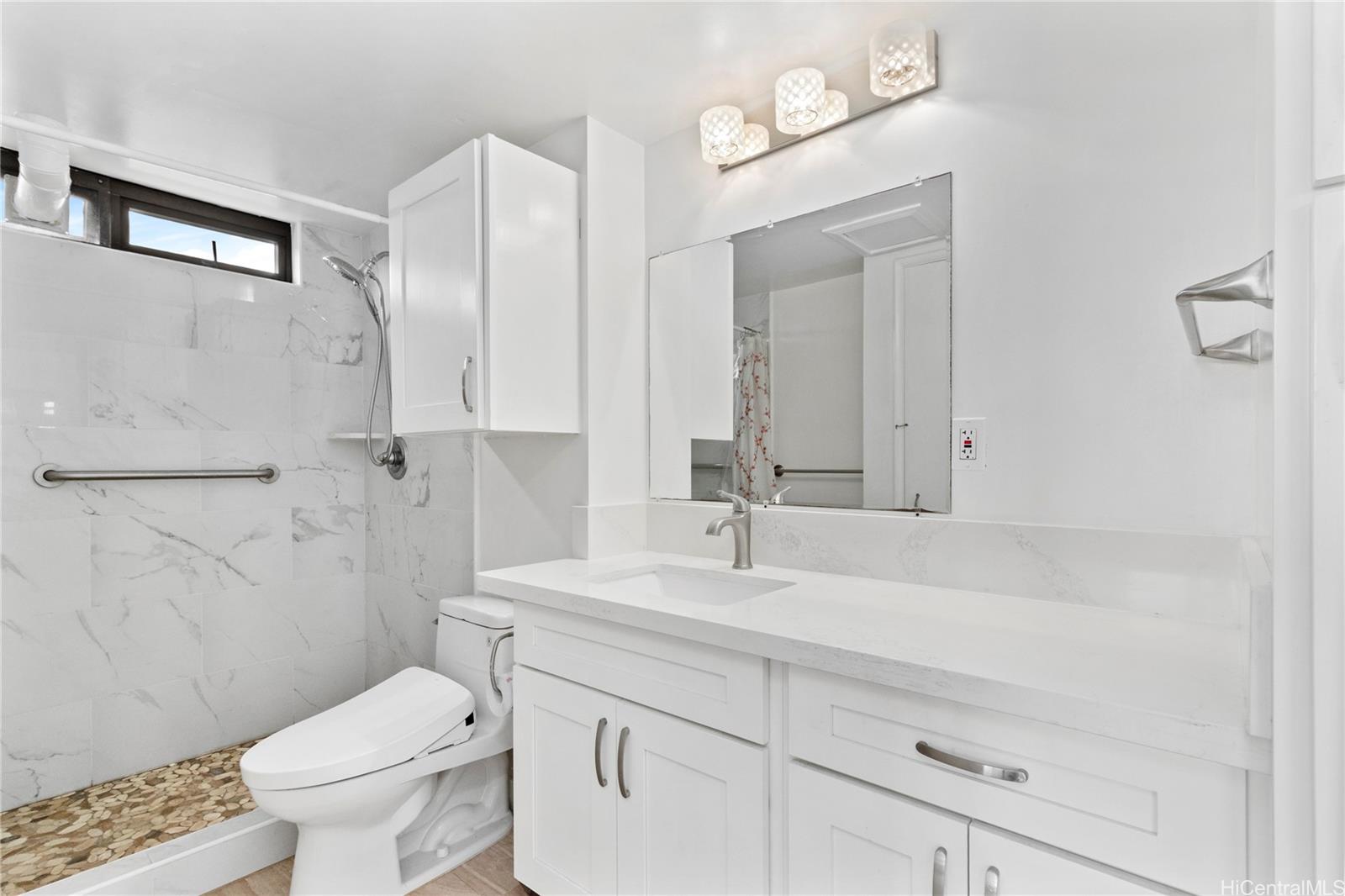 Pearl Regency condo # 615, Aiea, Hawaii - photo 7 of 16