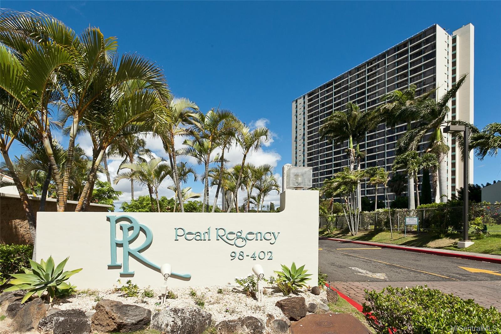 Pearl Regency 911, 98402 Koauka Loop, Aiea Pearlridge condo Sold