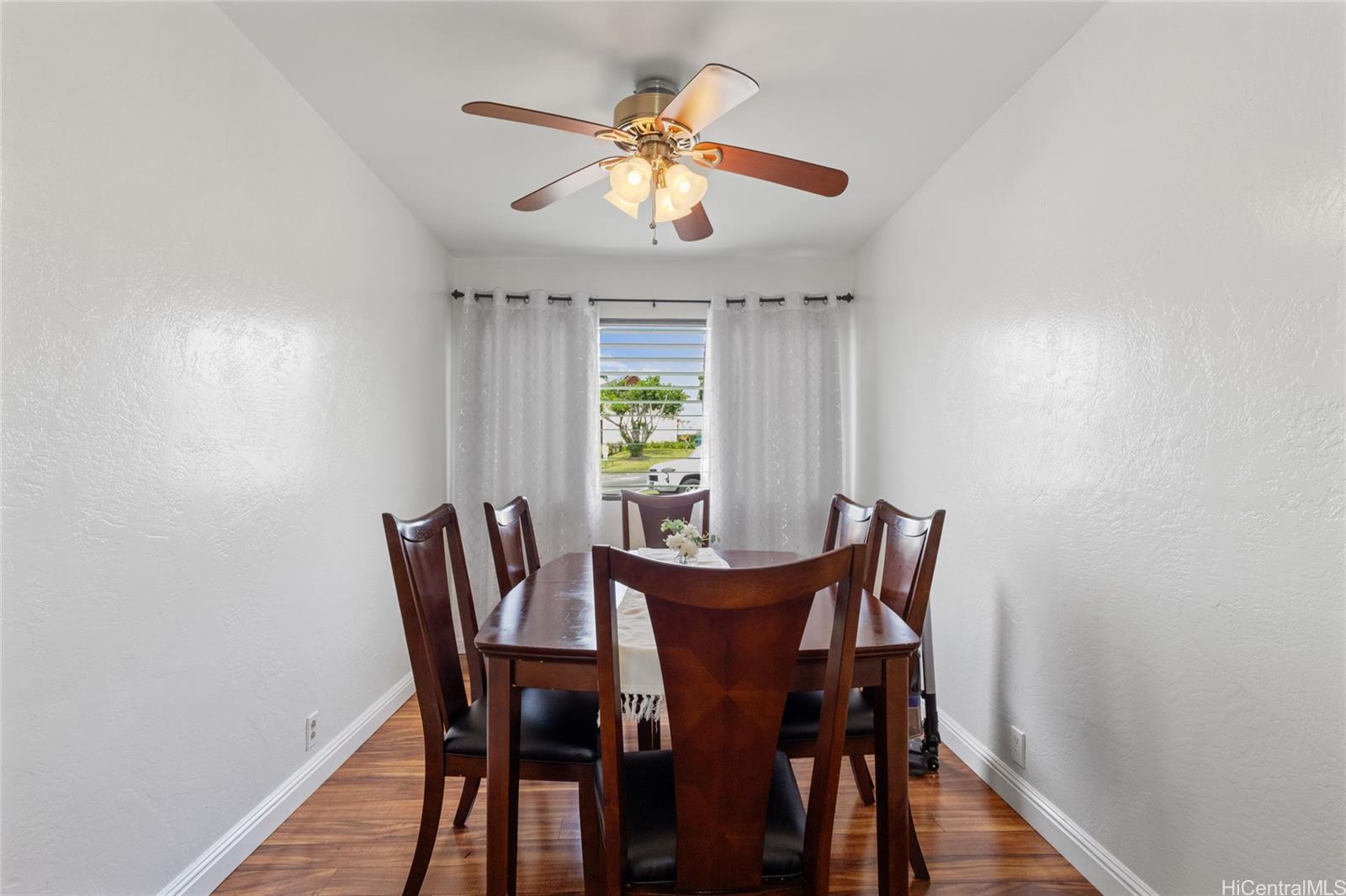 98-405 Kaonohi Street townhouse # 242, Aiea, Hawaii - photo 4 of 16