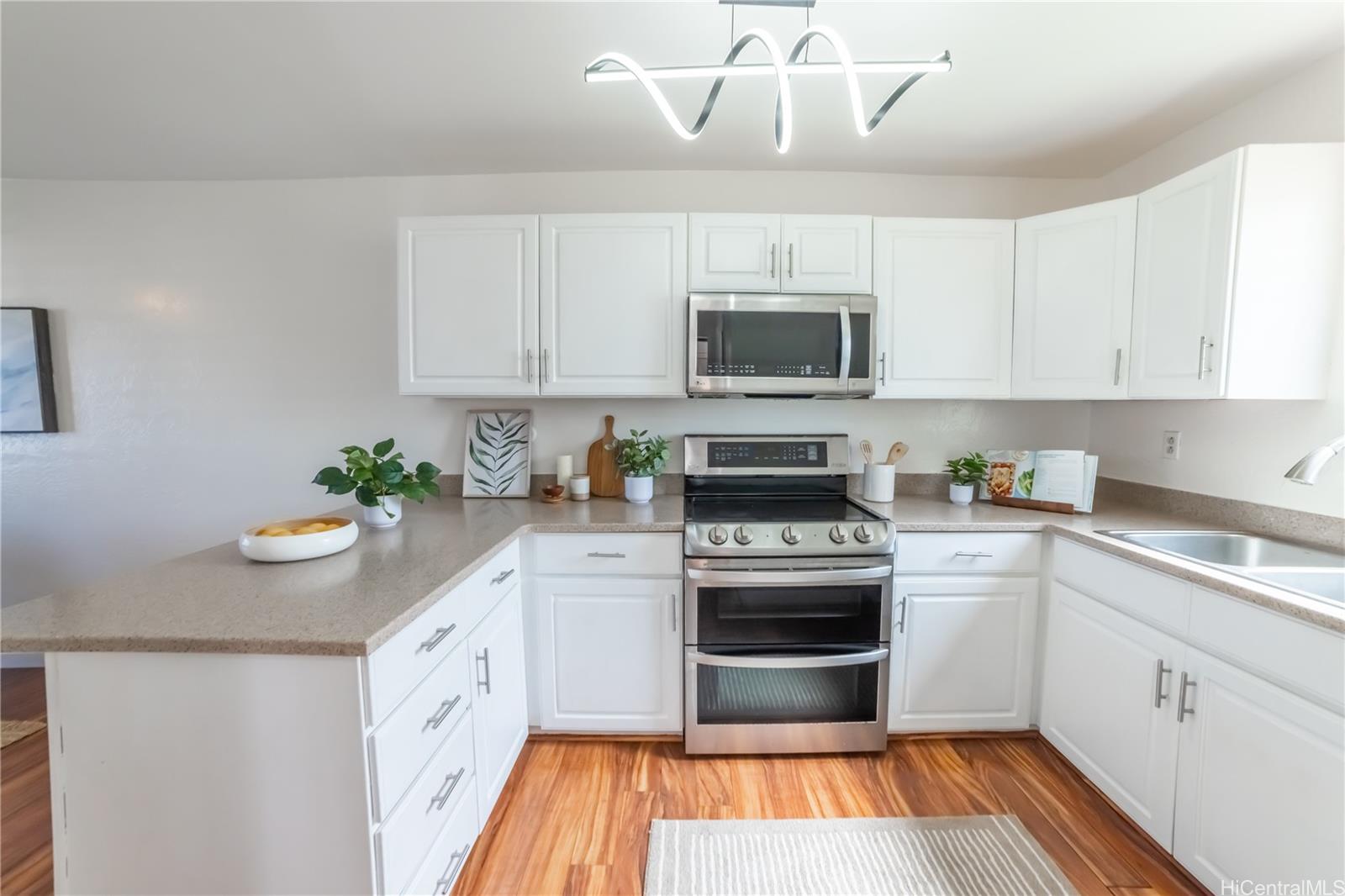 98-405 Kaonohi Street townhouse # 242, Aiea, Hawaii - photo 5 of 16