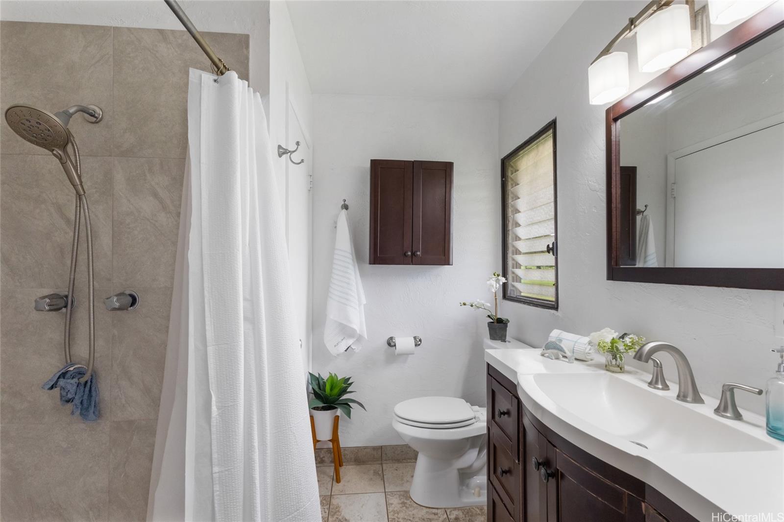 98-405 Kaonohi Street townhouse # 242, Aiea, Hawaii - photo 7 of 16