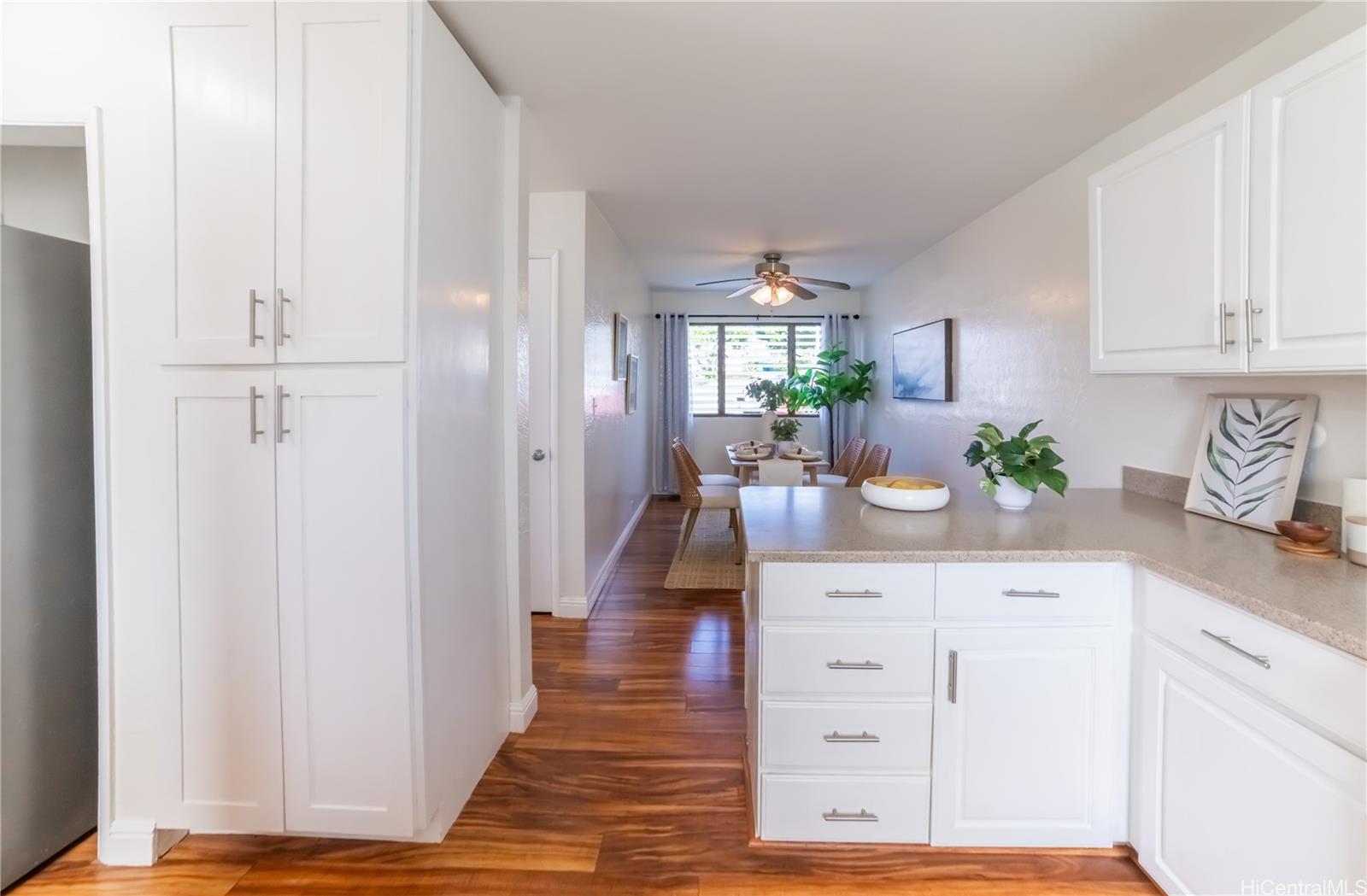 98-405 Kaonohi Street townhouse # 242, Aiea, Hawaii - photo 7 of 16