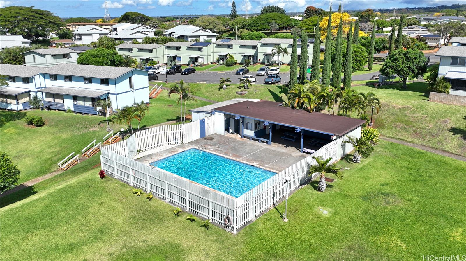 98-409 C Hookanike Streets townhouse # 24, Pearl City, Hawaii - photo 2 of 17