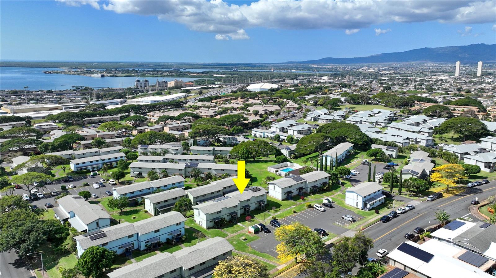 98-409 C Hookanike Streets townhouse # 24, Pearl City, Hawaii - photo 3 of 17