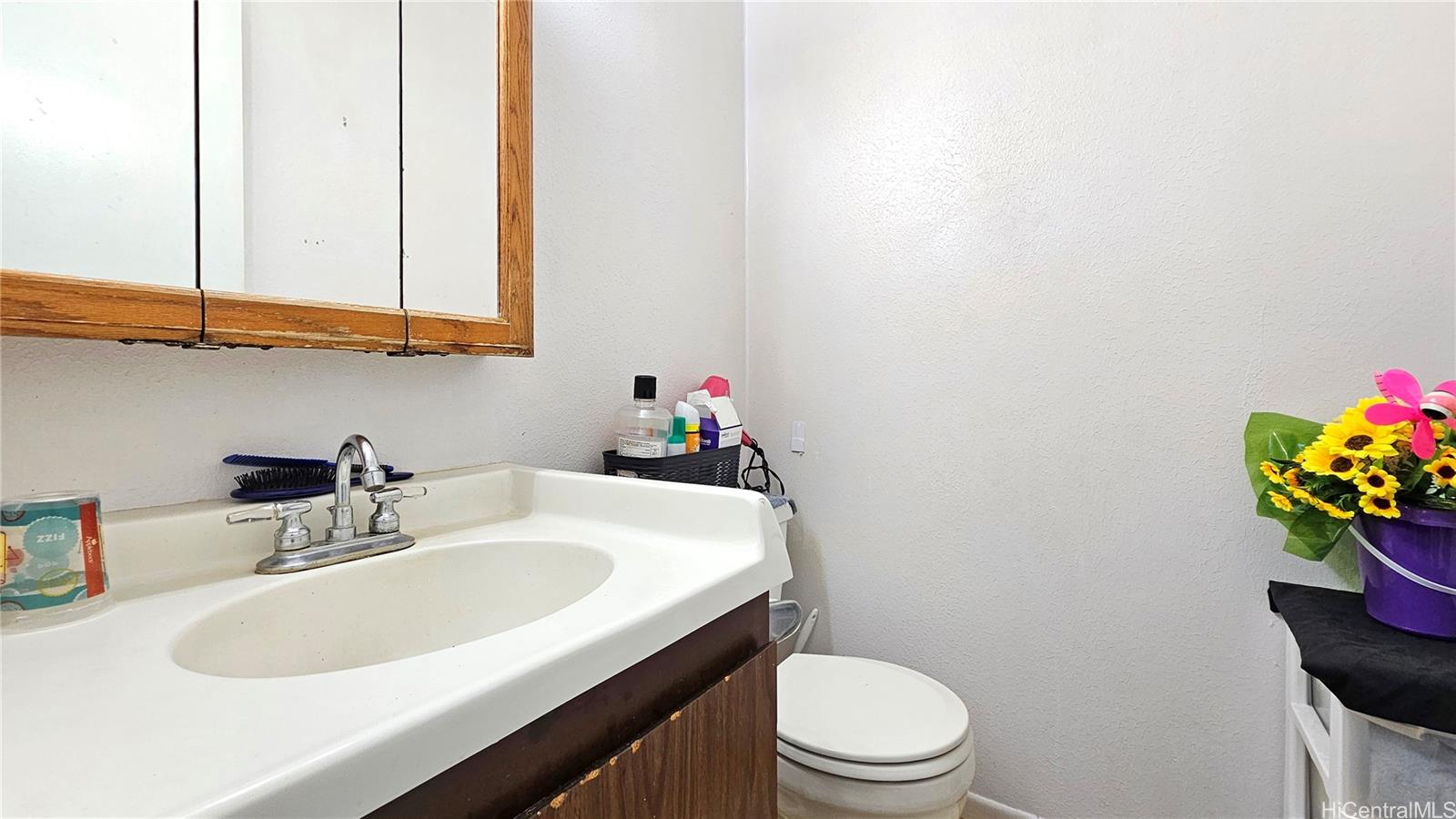 98-409 C Hookanike Streets townhouse # 24, Pearl City, Hawaii - photo 8 of 17
